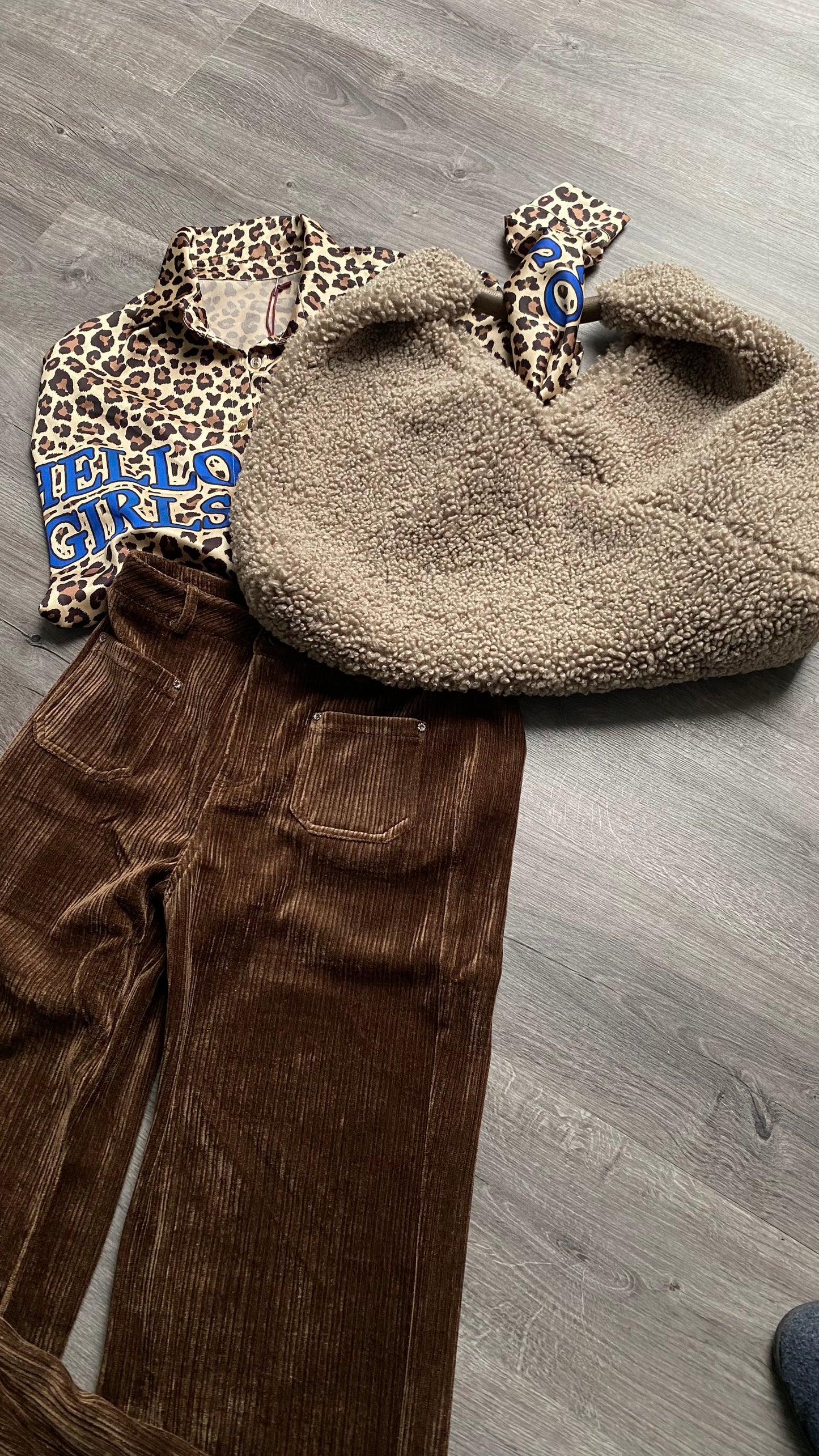 Treddyfell- Handtasche in XXL ideal für Herbst/winter 2024