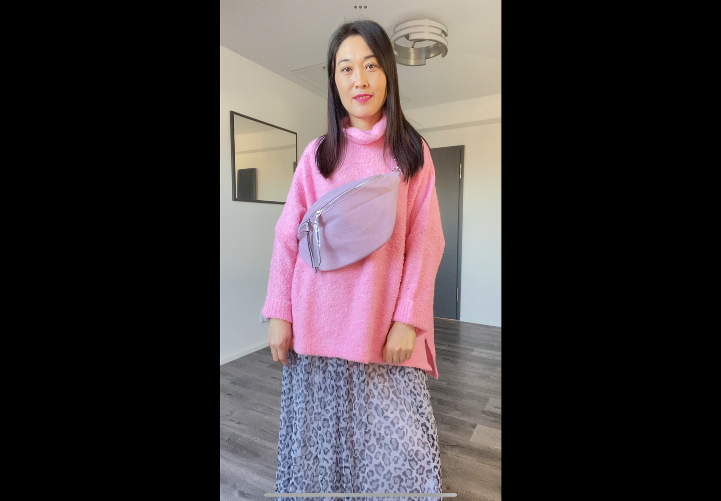 Neu 2024 Sommer Umhängetasche-crossbody bag -Schultertasche-Bauchtasche in Violett