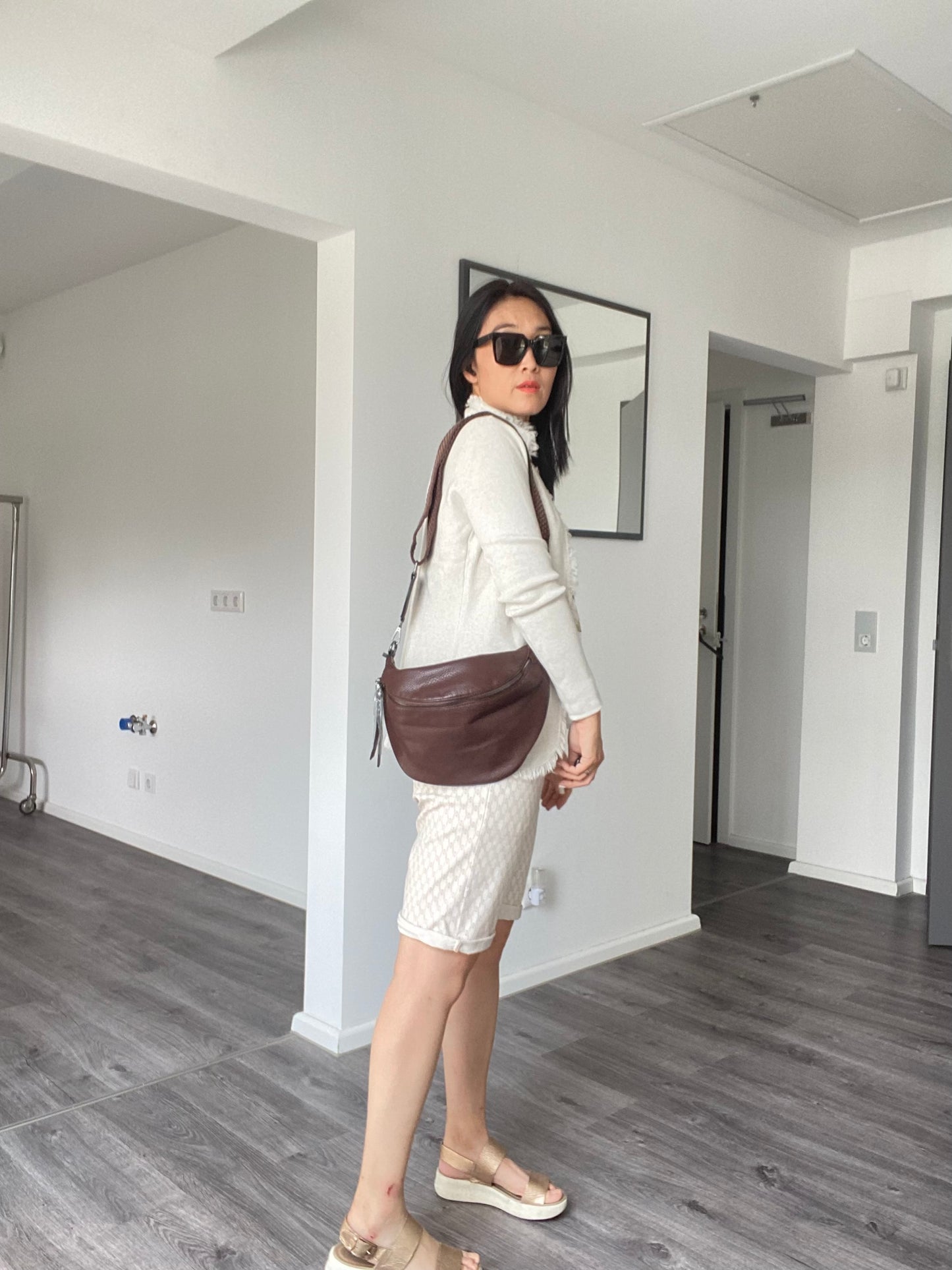 NEU Herbst/Winter 2023 Damen Bauchtasche / Hüfttasche/ Umhängetasche/ Crossbody Bag in Dunkelbrauen