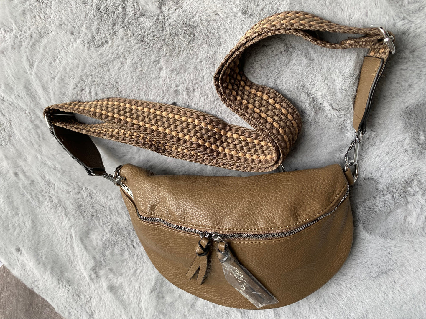 Neue Herbst /Winter 2023 Damen crossbody bag-Schultasche-Bauchtasche-Umhängetasche In Taupe
