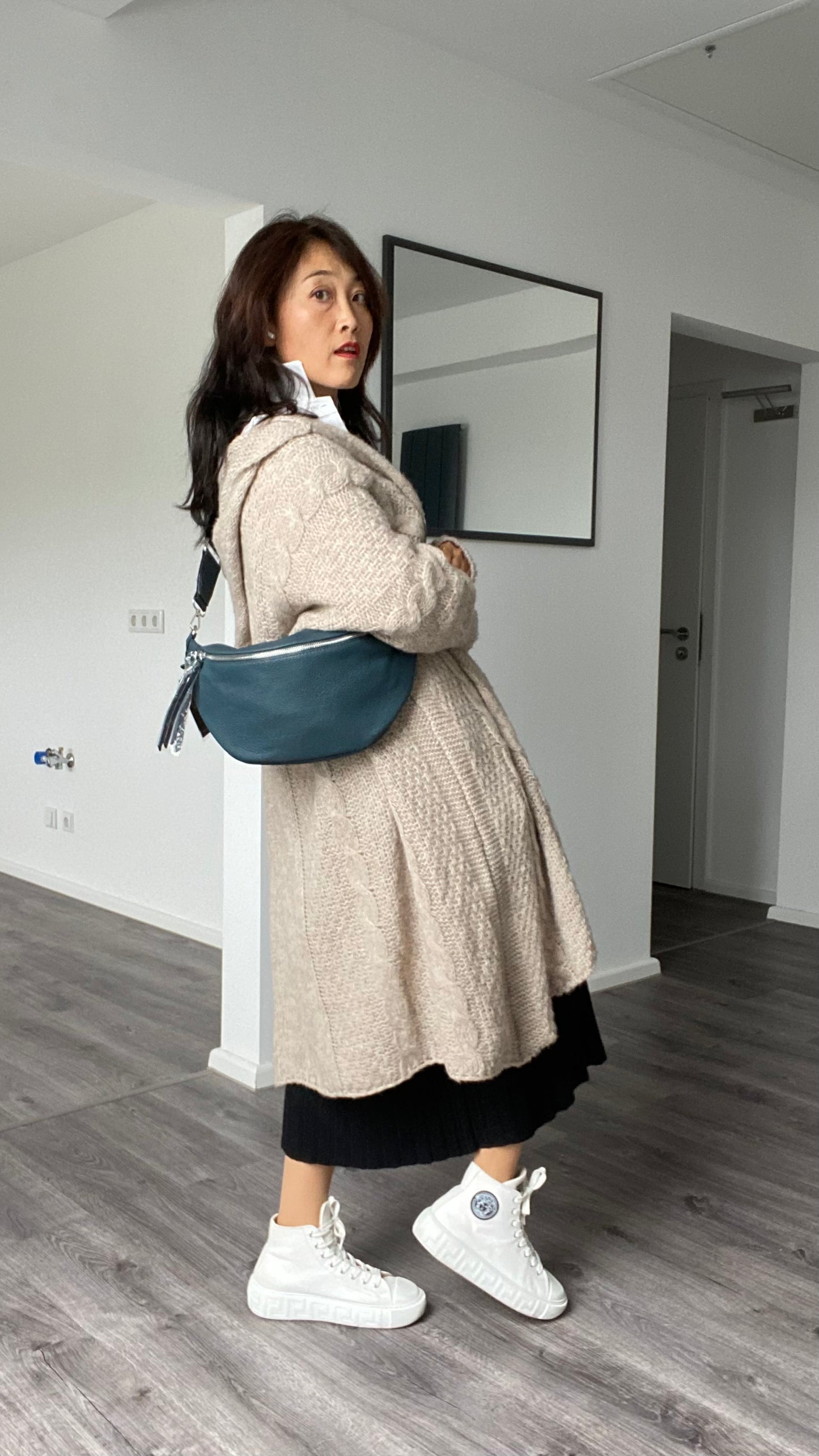 Damen Bauchtasche / Hüfttasche/ Umhängetasche/ Cross Body Bag in Petrol
