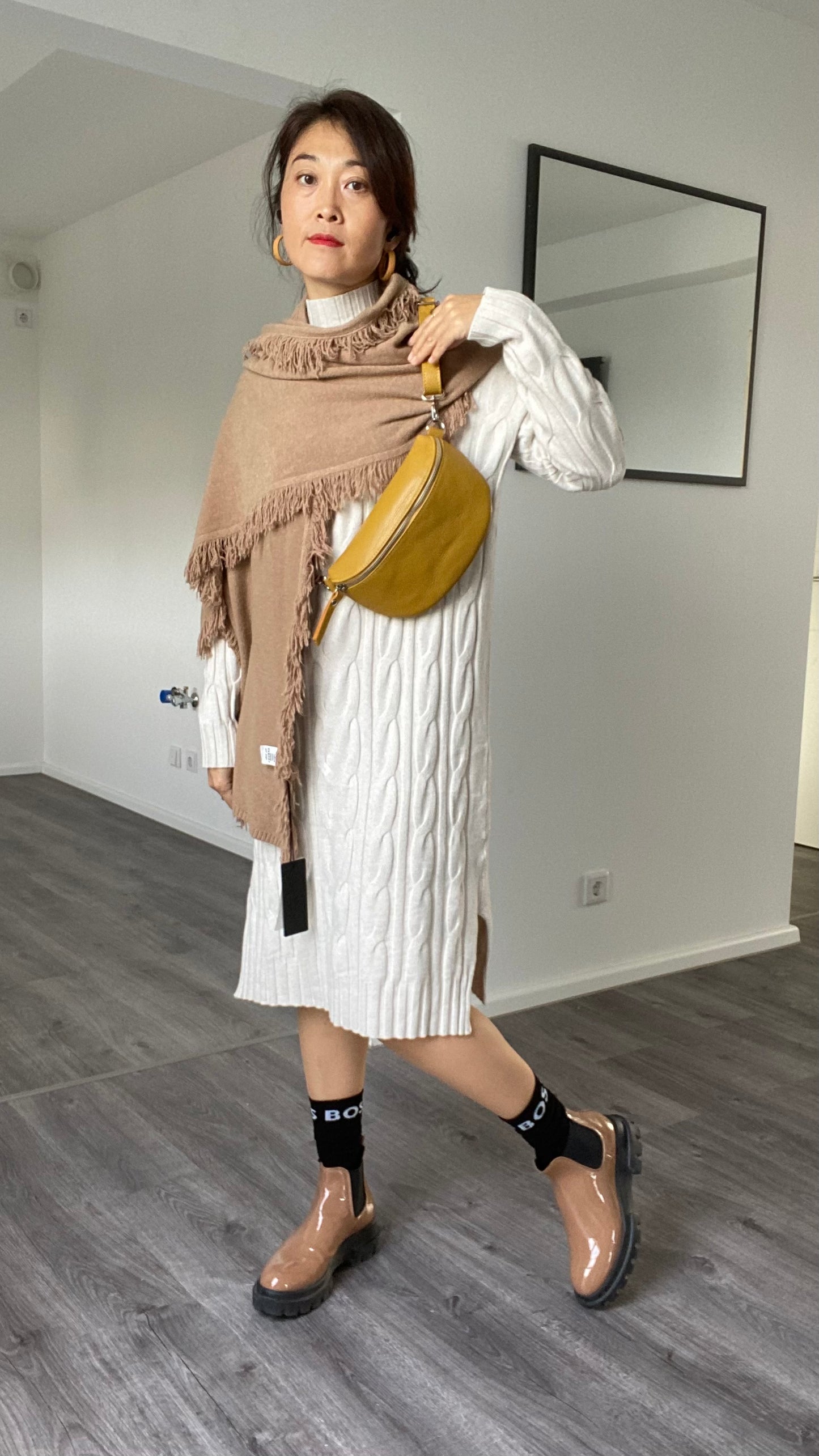 Damen Bauchtasche -crossbody bag -Schultertasche- echtes Leder Senfgelb von Grösse M