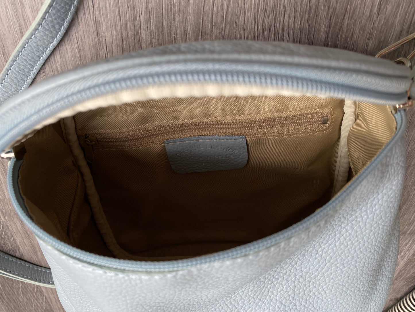 Damen Umhängetasche-Schultertasche-Bauchtasche mit vielem Stauraum aus Leder