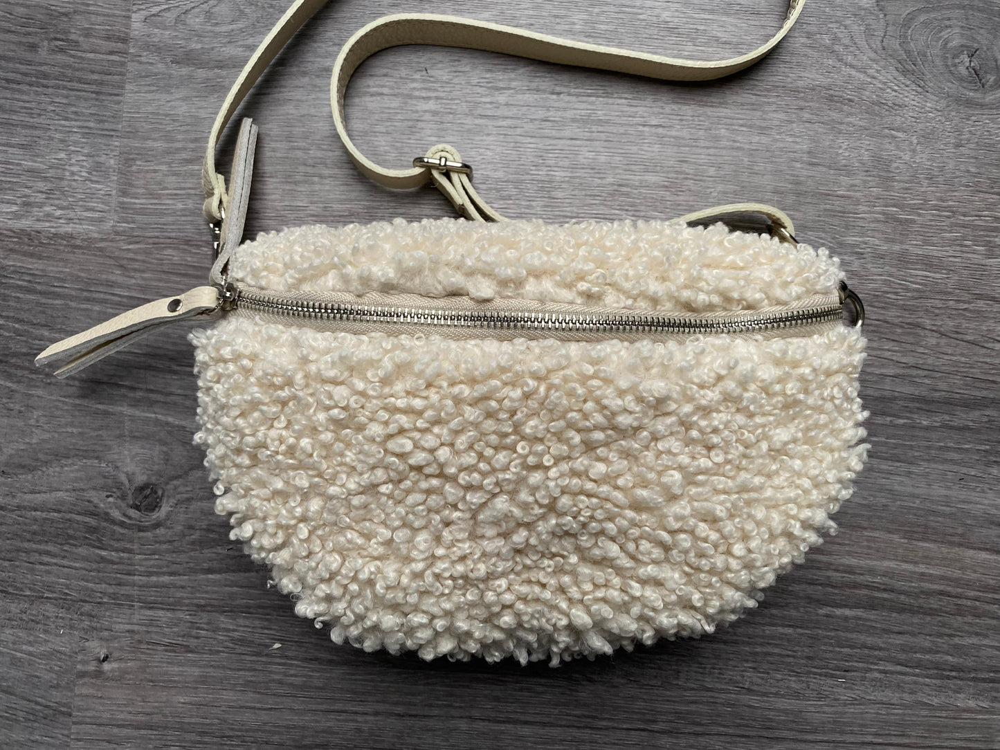 Damen Teddyplüsch /Kunstfell -Umhängetasche-Bauchtasche-Crossbody bag