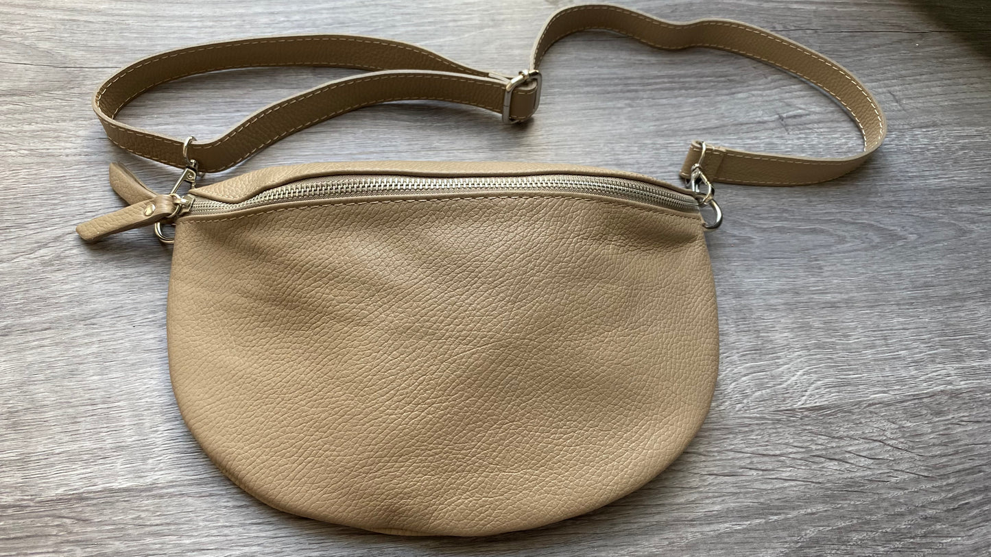 Bauchtasche-crossbody-Schultertasche-Hüfftasche -echtes Leder -In Taupe