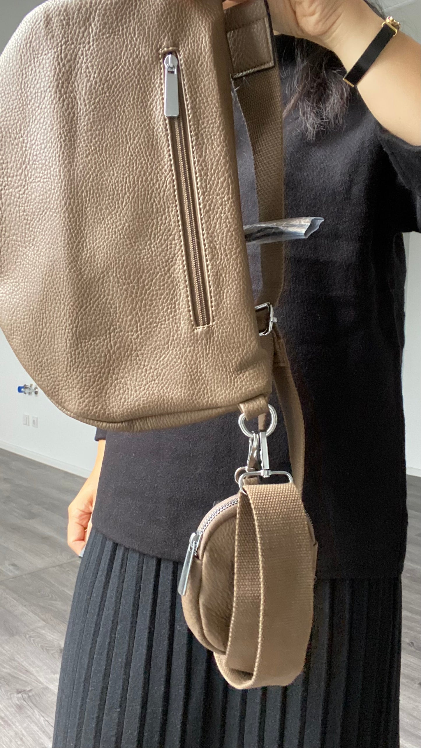 Damen Umhängetasche -Crossbody bag -Hüfttasche-mit kleiner Münzenstasche Taupe