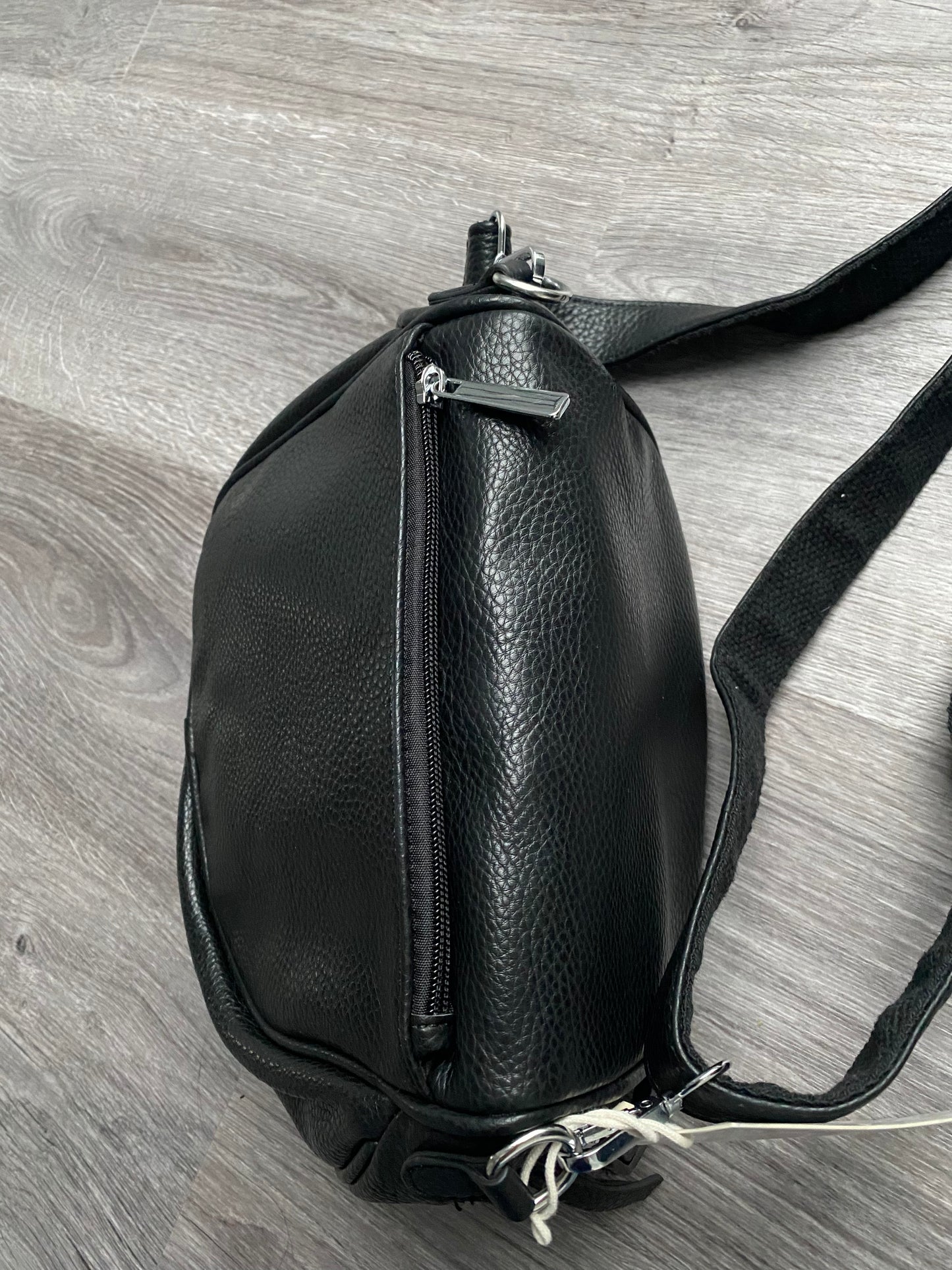 Damen Umhängetasche-Schultertasche-Bauchtasche mit mehrer Fächer in Schwarz