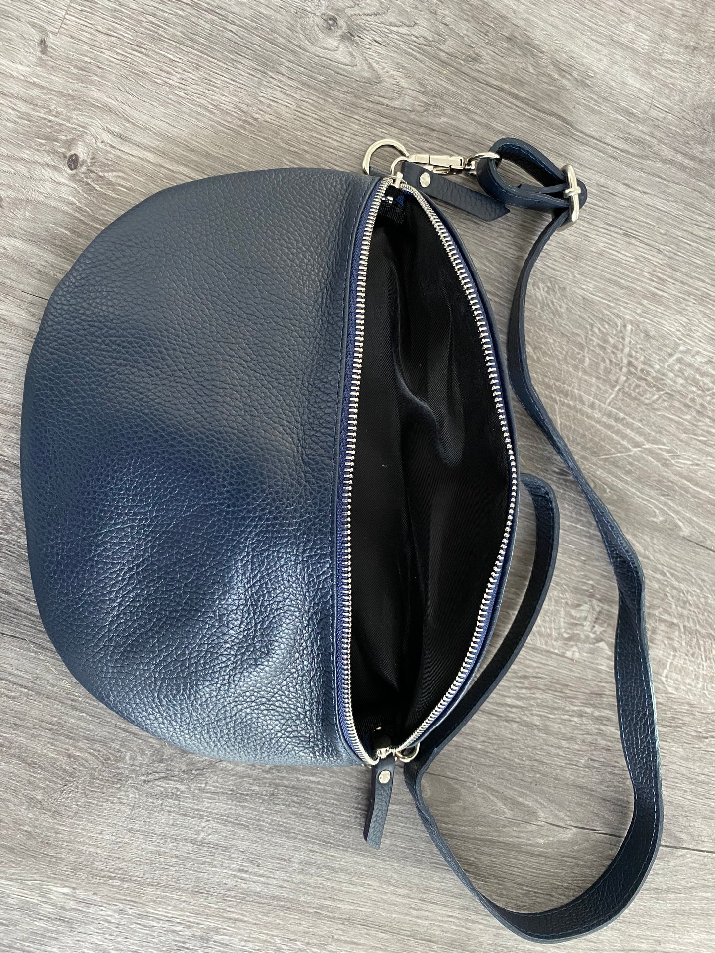 Bauchtasche-crossbody-Schultertasche-Hüfftasche -echtes Leder -Dunkelblau