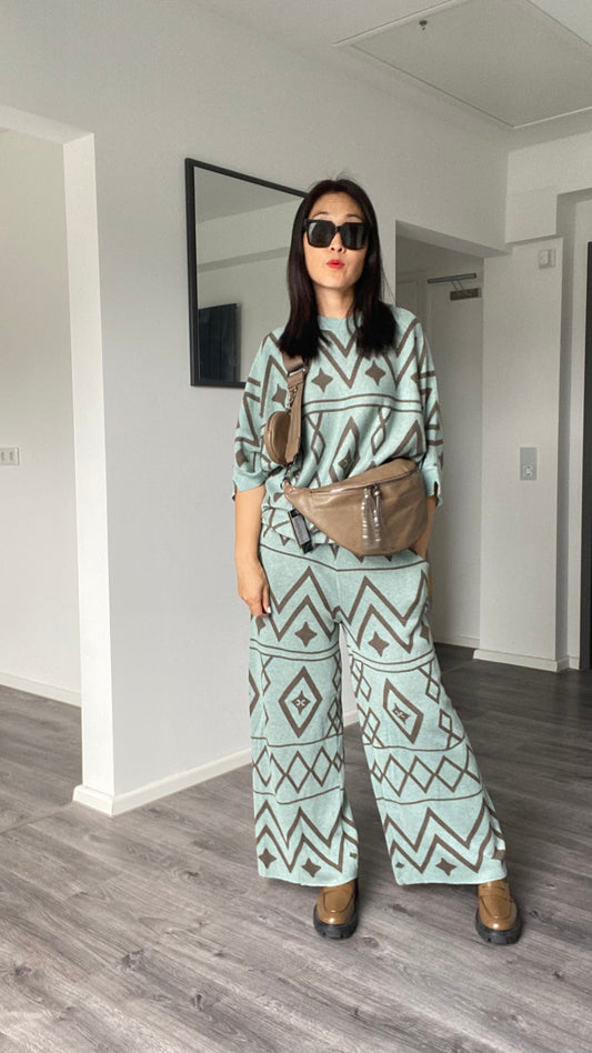 Neu 2023 Herbst/Winter Umhängetasche-crossbody bag -Schultertasche-Bauchtasche in Taupe