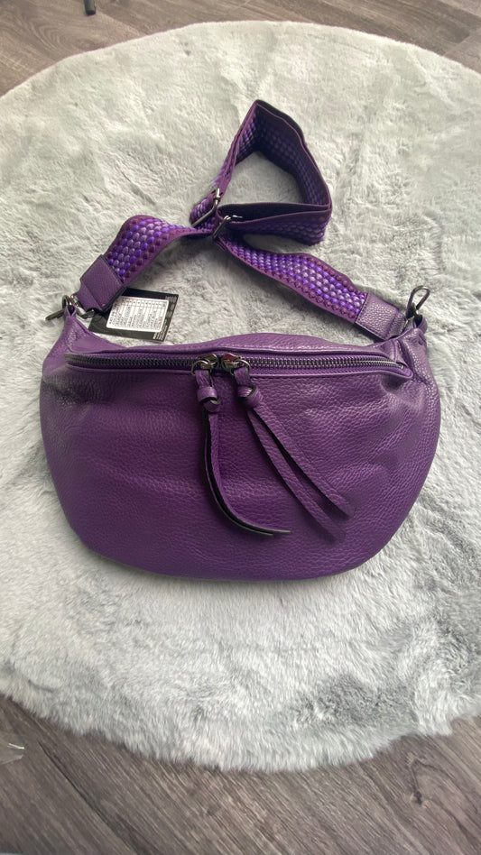 NEU Herbst/Winter 2023 Damen Bauchtasche / Hüfttasche/ Umhängetasche/ Crossbody Bag in Lila
