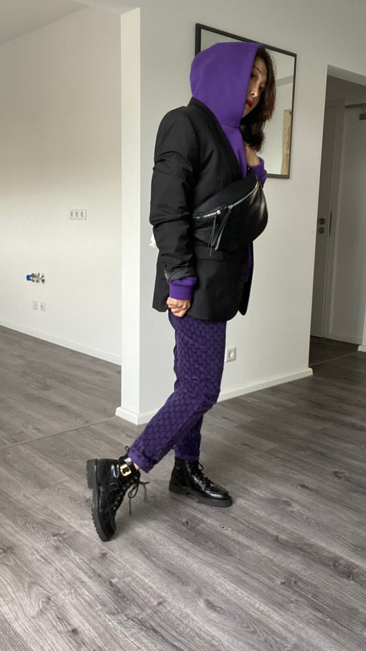 Umhängetasche-crossbody bag -Schultertasche praktisch für Unterwegs in Schwarz