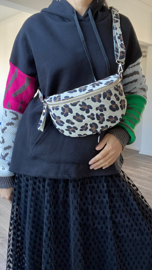 Bauchtasche -crossbody bag -Schultertasche- Wildleder Made in Italy