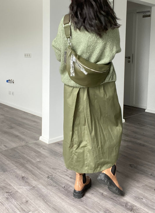 Damen Bauchtasche / Hüfttasche/ Umhängetasche/ Cross Body Bag in Olivgrün