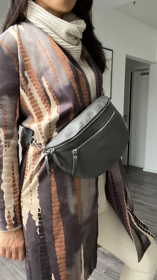 Umhängtasche- Crossbody bag-Brusttasche aus Echtleder +Doppel Fächer in Grau